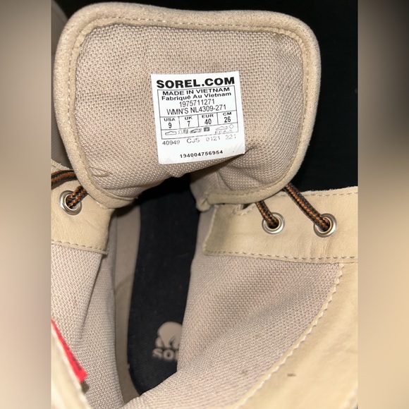 Womens SOREL Caribou OTM Waterproof Boot Ancient Fossil/Chalk sz 9 - Picture 8 of 9